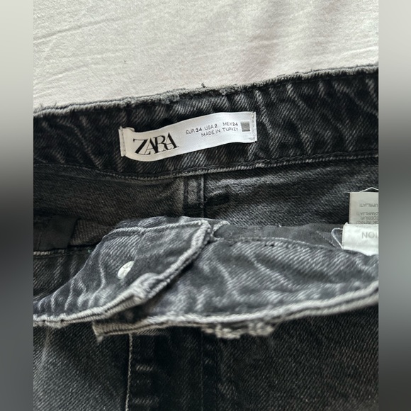 Zara High Waisted denim shorts Size 2 - Picture 4 of 4